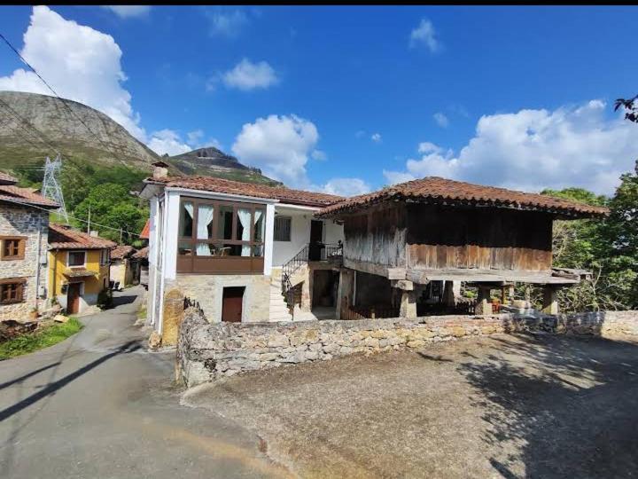 Casa La Cruz A 2Km De Onís Zewnętrze zdjęcie